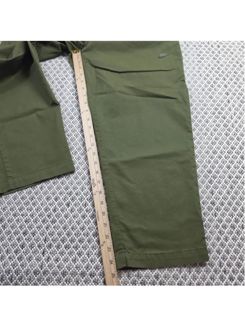 Nike Sportswear Men’s 34 Olive Green Drawstring Zip Pocket Utility Pants